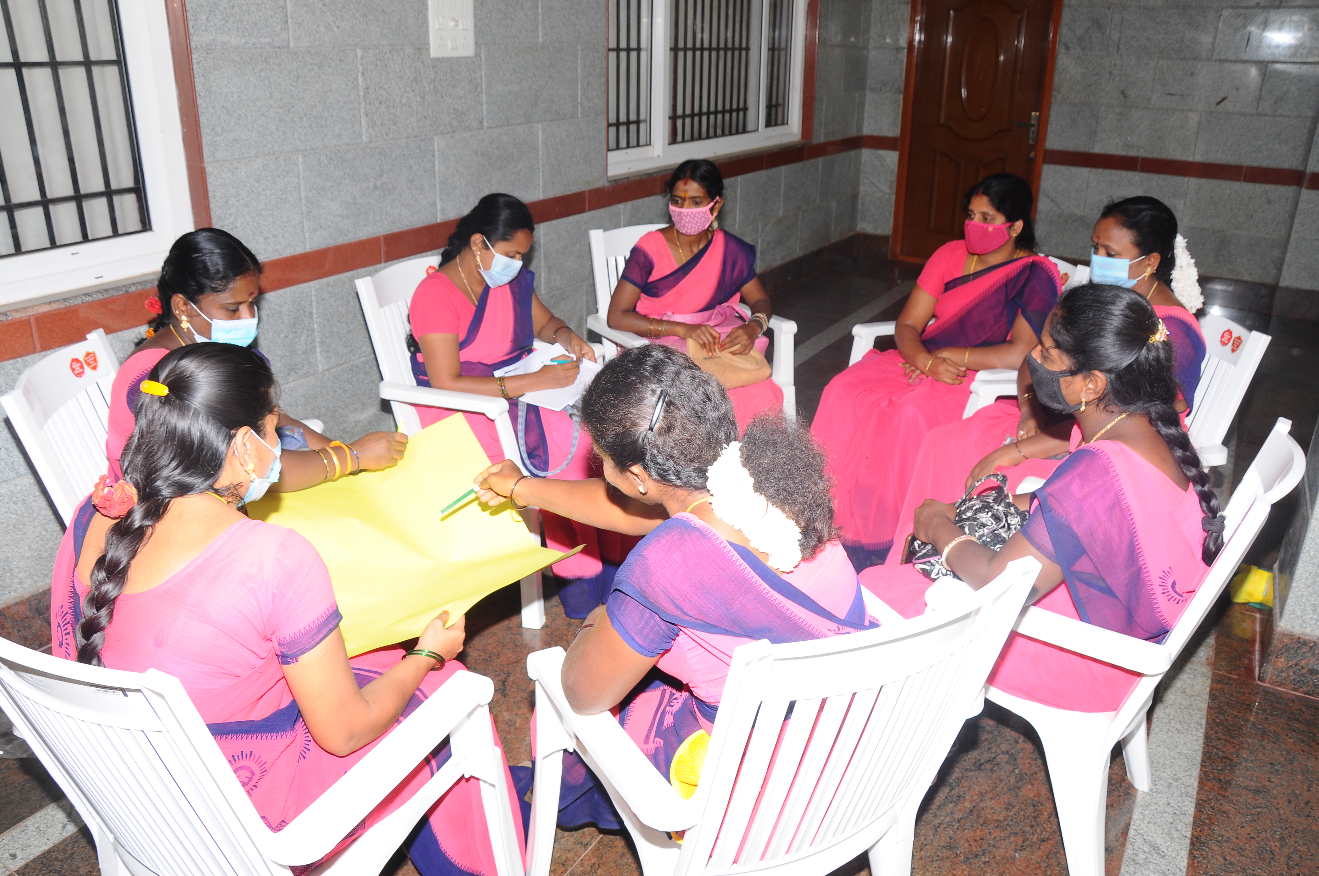 /media/krope/Group Discussion with Anganwadi teachers.JPG